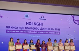 Trường ĐHKHTN có 09 nhà khoa học nữ được nhận bằng khen của Hội Nữ trí thức Việt Nam